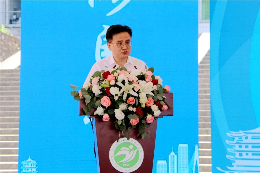 1623135563215586.jpg 1623135563215586.jpg