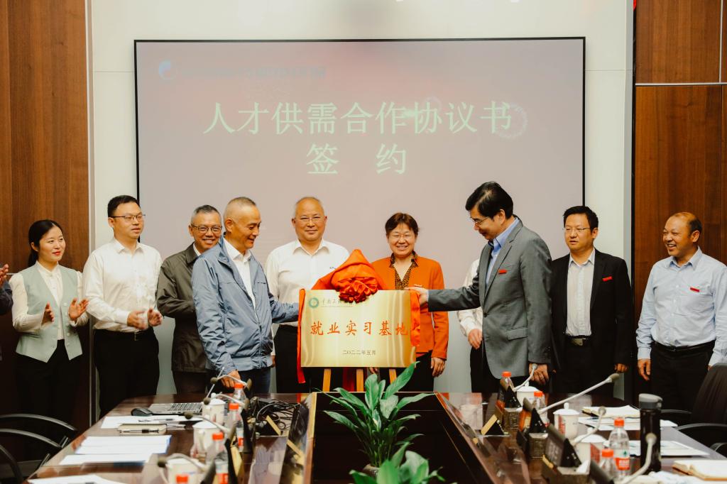 1653466117259568.jpg 1653466117259568.jpg