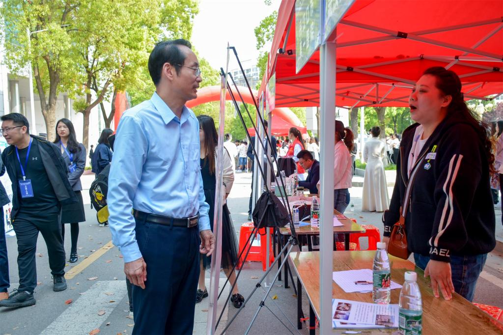 1681453765472461.jpg 1681453765472461.jpg