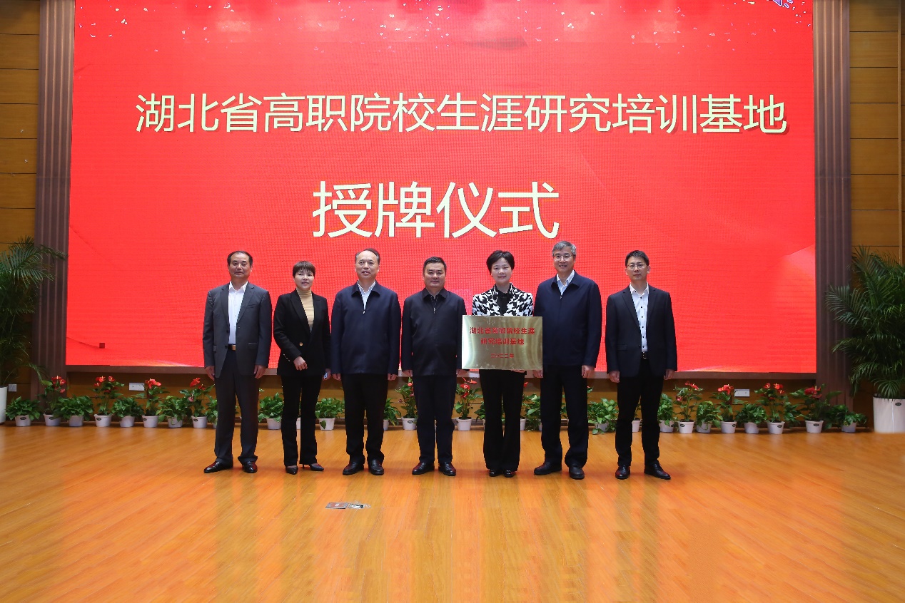 1681463422890526.jpg 1681463422890526.jpg