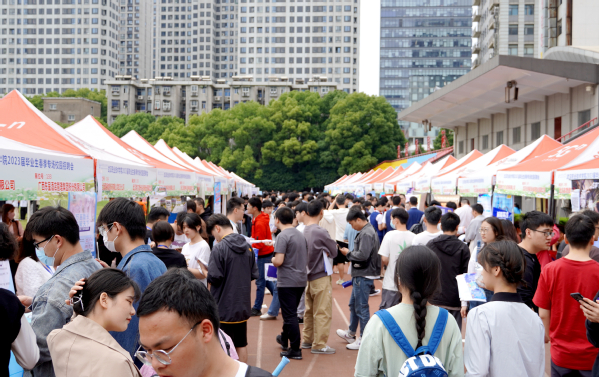 1683594407438114.jpg 1683594407438114.jpg